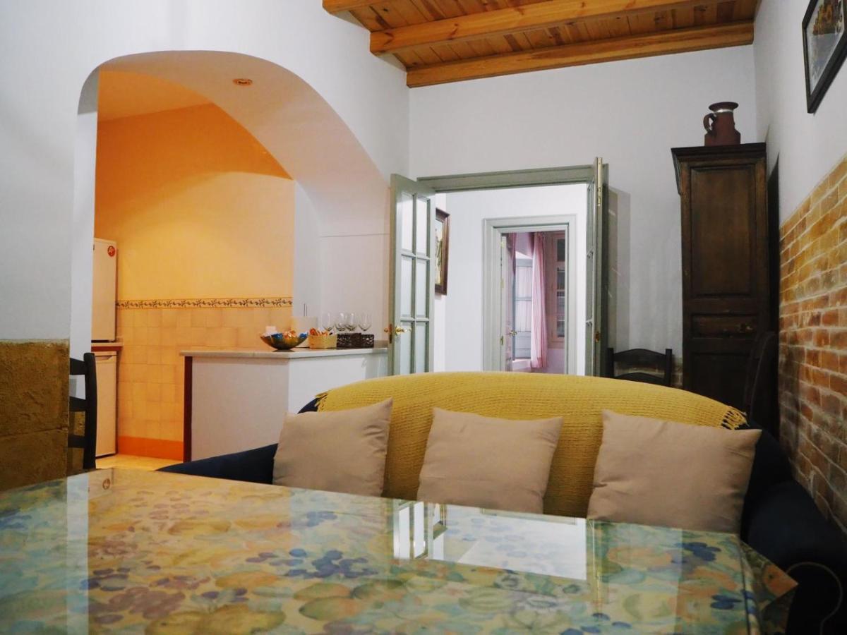 Carmona Center Apartment المظهر الخارجي الصورة